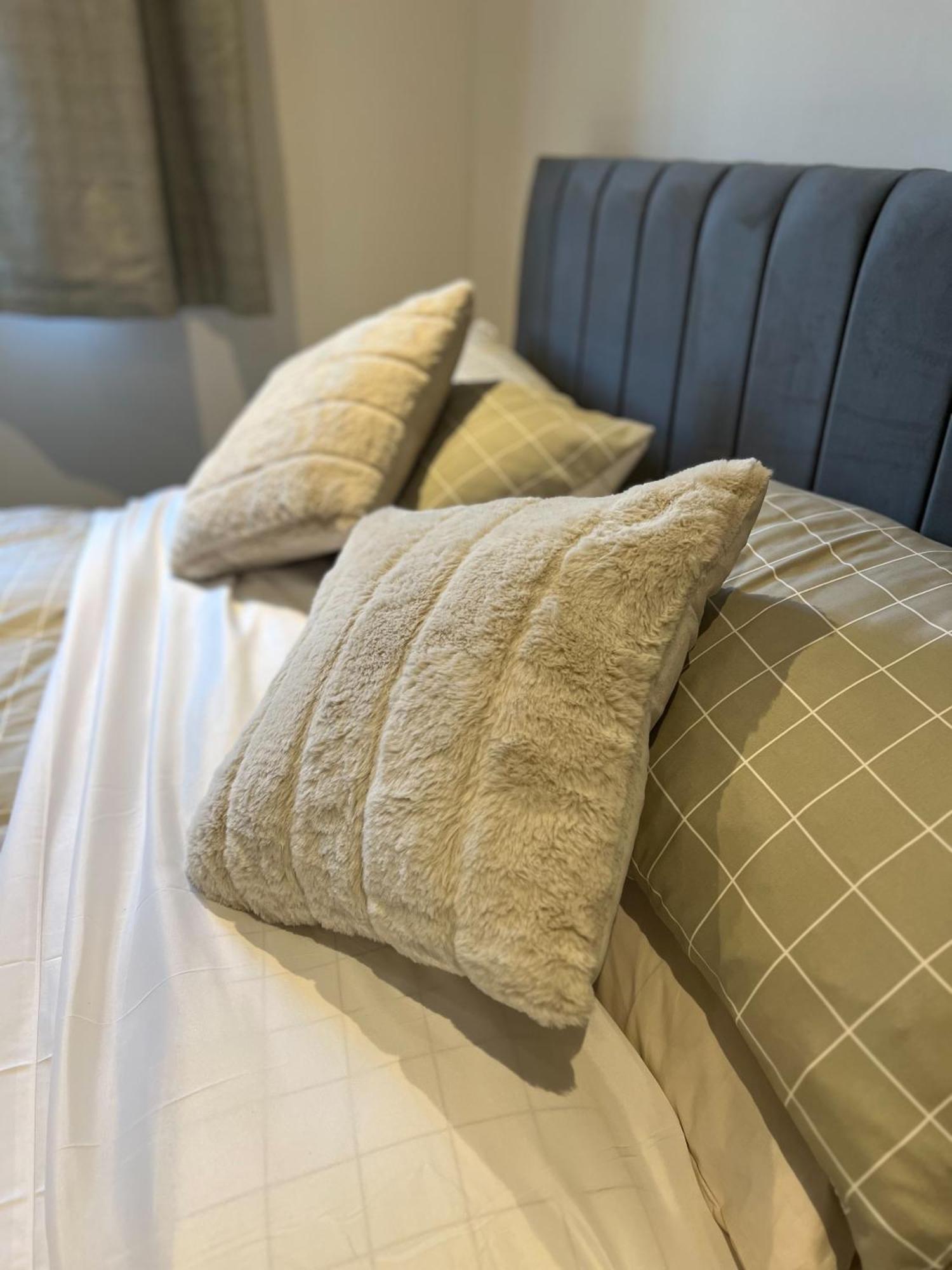 The Ingram Arms Hotel Laughton  ภายนอก รูปภาพ