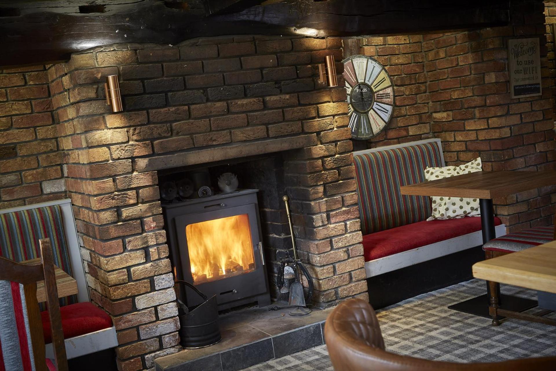 The Ingram Arms Hotel Laughton  ภายนอก รูปภาพ